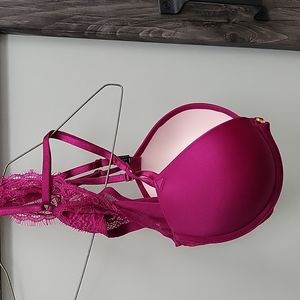 TWO, VS bra Size 36C, NEVER USED